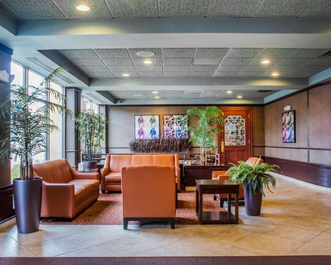 Clarion Hotel & Suites Riverfront Осуего Екстериор снимка